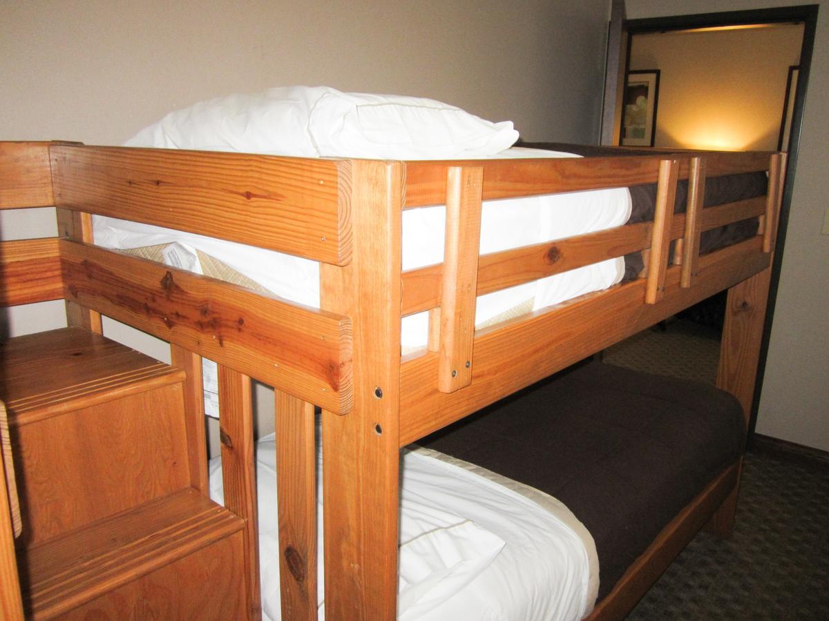 Bell'S Extended Stay And Suites 세인트 로버트 외부 사진