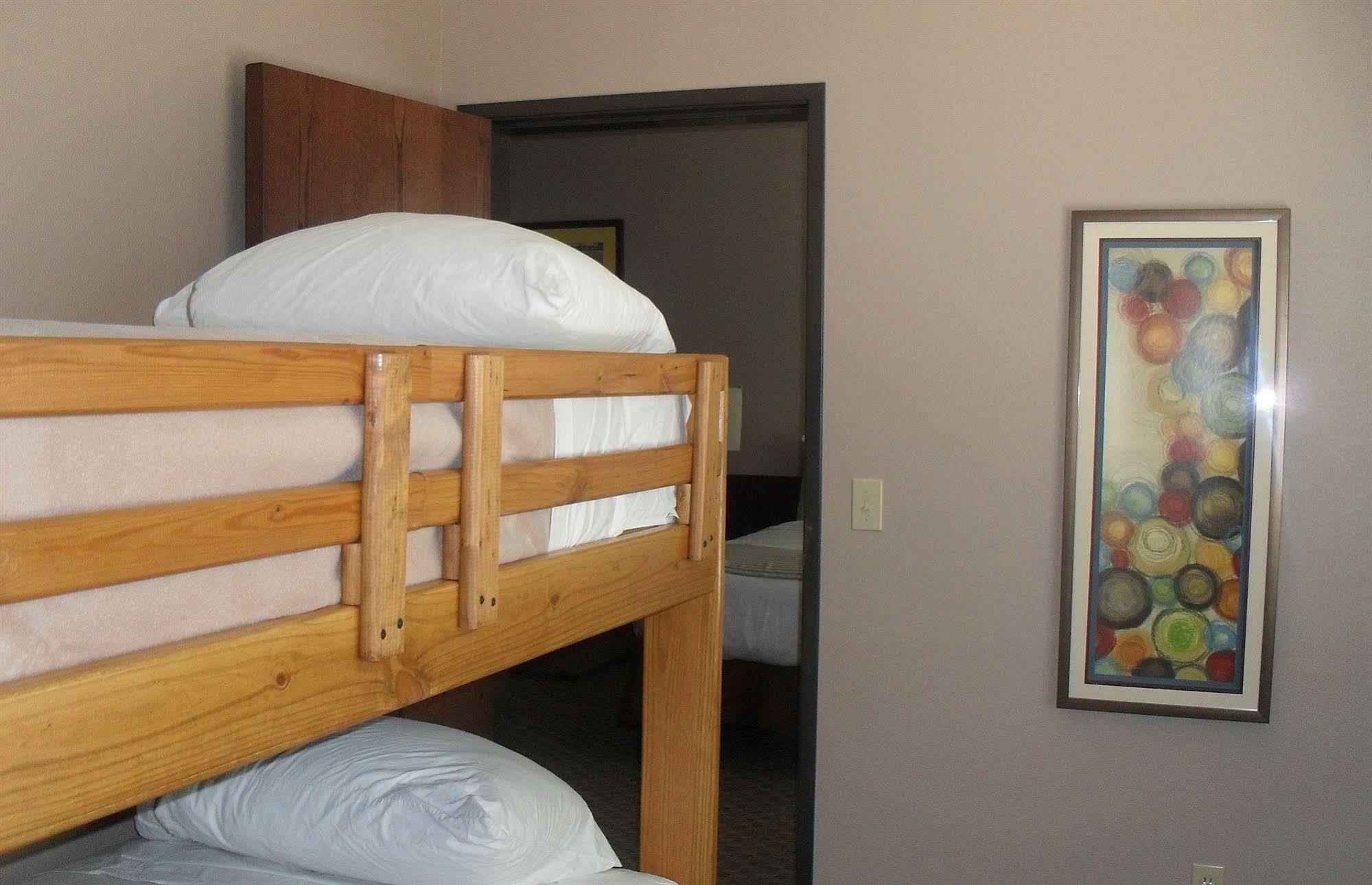 Bell'S Extended Stay And Suites 세인트 로버트 외부 사진