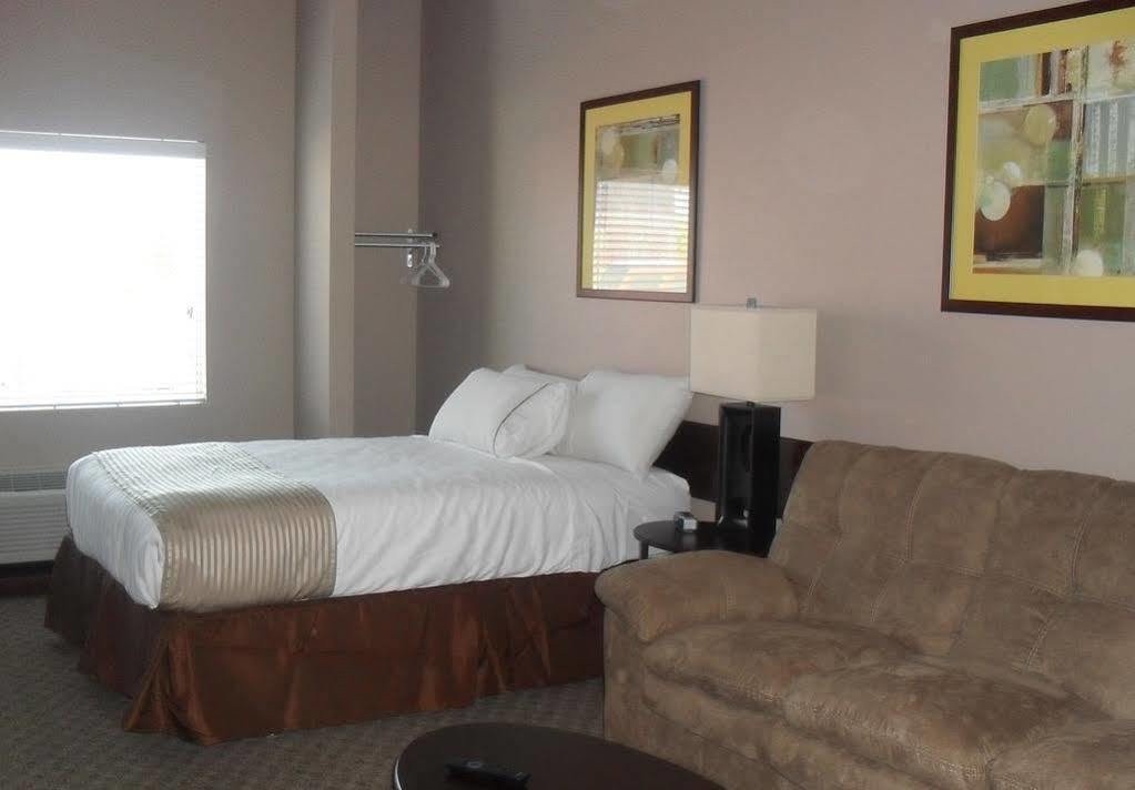 Bell'S Extended Stay And Suites 세인트 로버트 외부 사진