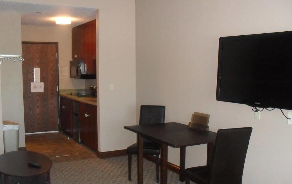 Bell'S Extended Stay And Suites 세인트 로버트 외부 사진